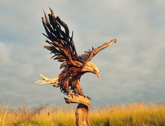 Sculptures-made-​​of-driftwood-just3ds.com-6