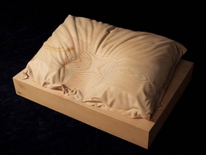 Pillow-from-the-sculptor-Dan-Webb-just3ds.com-1